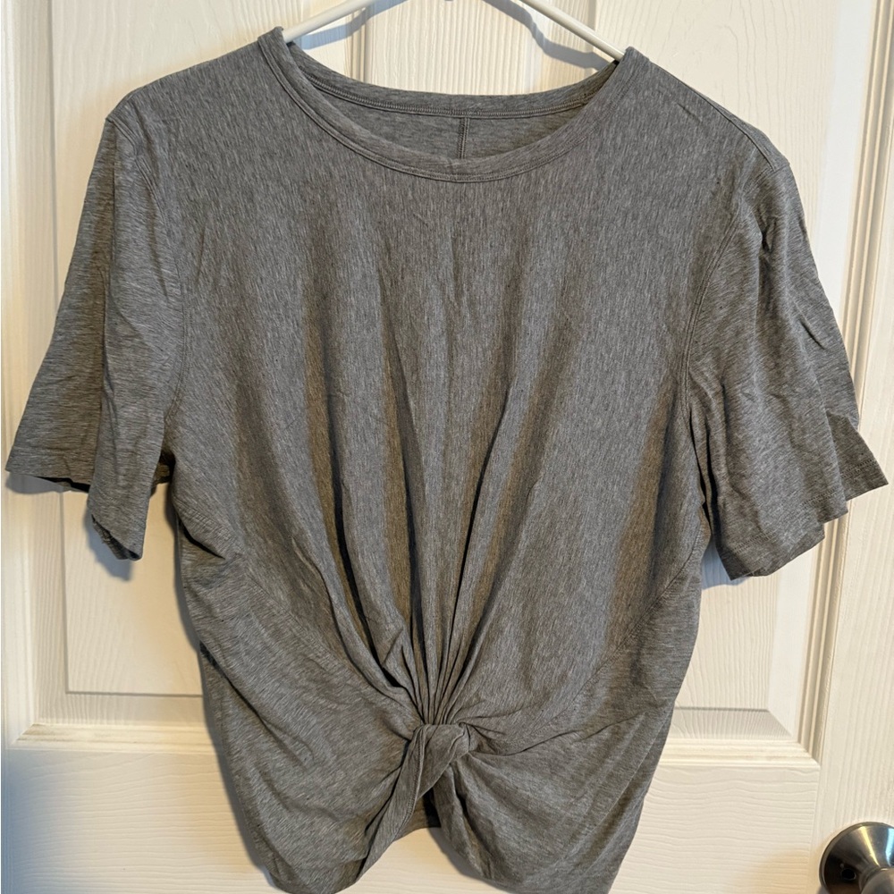 Lululemon Knotted Crop - L
